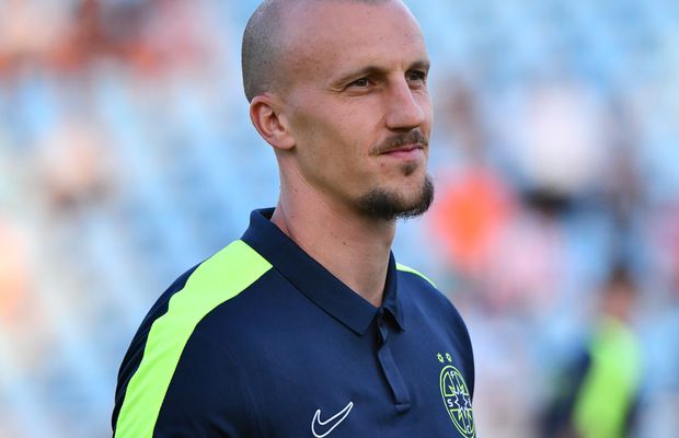 Câștigă cât Vlad Chiricheș la FCSB, dar joacă la Barcelona! Ce star blaugrana a renunțat la o avere pentru a-și îndeplini visul