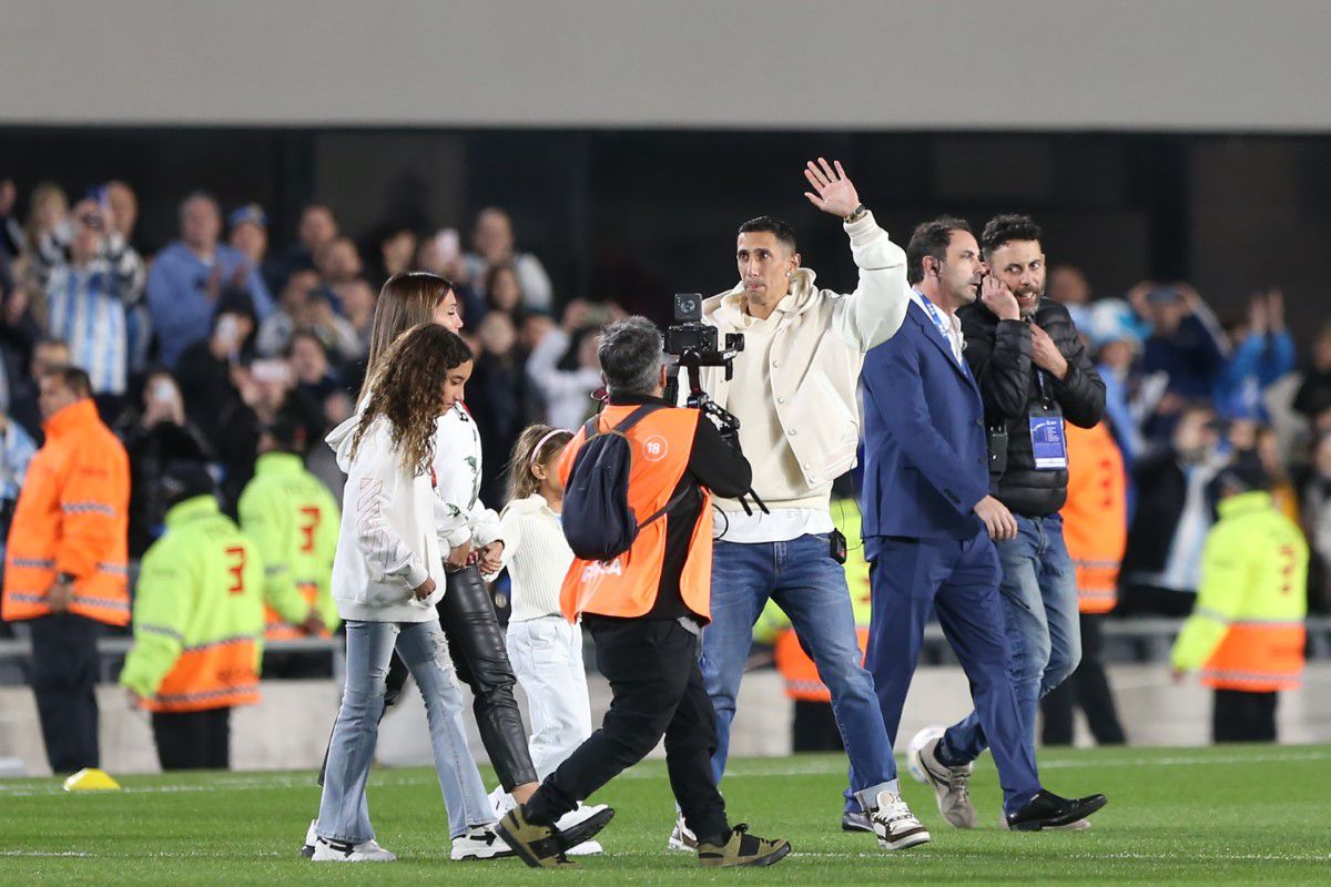 Angel Di Maria s-a retras de la națională: celebrat înainte de Argentina - Chile