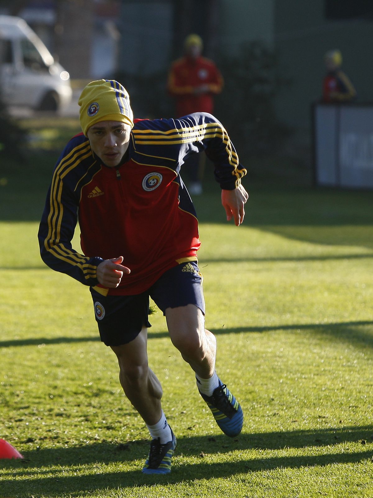 Nume uriașe la meciul de retragere al lui Mihai Roman » Interviu de impact cu internaționalul trecut pe la FCSB și Rapid: „M-au prins sub un camion în Belgia și trimis acasă!”