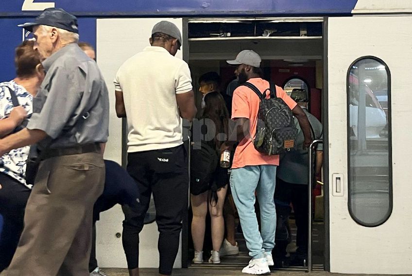 Sekou Sidibe, surprins de GSP în Gara de Nord / FOTO: Carmen Dumitru