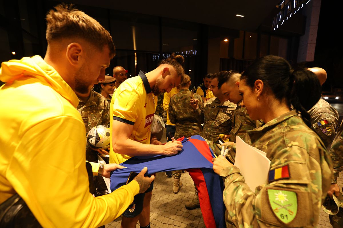 Militarii români i-au vizitat pe tricolori în Kosovo