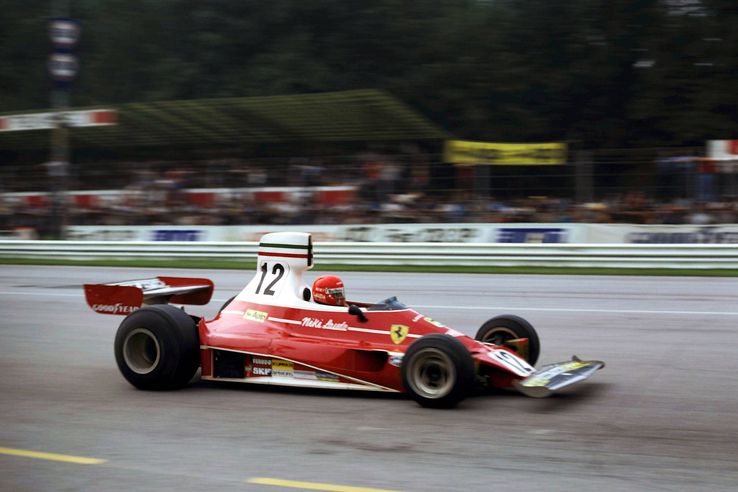Niki Lauda, campion cu Ferrari în 1975// FOTO: Imago