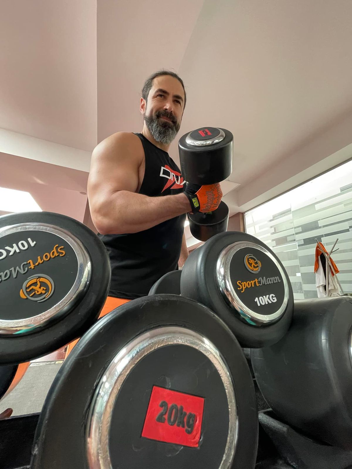 Antrenor cu 20 de ani de experiență în fitness: „90% dintre influencerii de health nu sunt curați!” + Care e „cel mai puternic aliment”