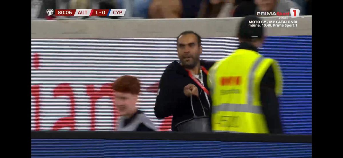 Austria - Cipru, întrerupt din cauza gazonului