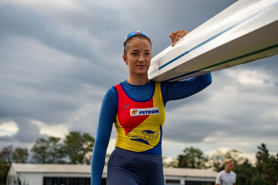 Teodora Lehaci la CE de tineret 2025 Foto: FR Canotaj/Balint Czucz România, nouă bărci prezente în finale la Campionatele Europene U23 de canotaj de la Racice