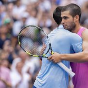 Djokovic l-a îmbrățișat pe Alcaraz după semifinala de la US Open/ foto: Imago Images