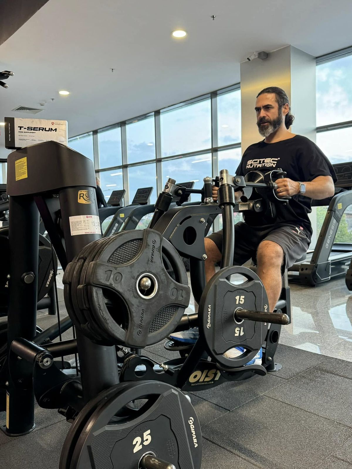 Antrenor cu 20 de ani de experiență în fitness: „90% dintre influencerii de health nu sunt curați!” + Care e „cel mai puternic aliment”