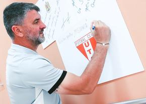 În pauza naționalelor, echipele din Superligă s-au implicat în acțiuni caritabile! Imagini emoționante cu cei de la Rapid, CFR Cluj și UTA