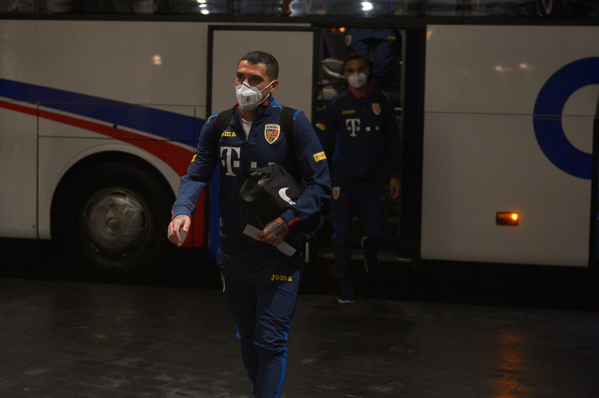 ISLANDA - ROMÂNIA. Emoții în delegația României! Jucătorii și staff-ul încă așteaptă rezultatele testelor de COVID-19 făcute în aeroport