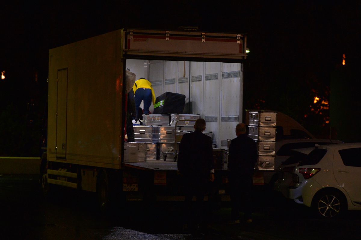 ISLANDA - ROMÂNIA. VIDEO+FOTO „Tricolorii” au ajuns în Islanda: test COVID-19 pe aeroport » Reporterii GSP au primele imagini de la sosirea delegației noastre