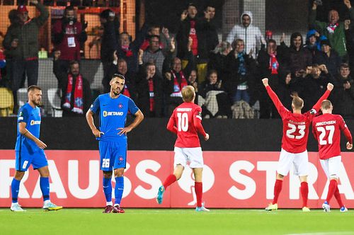 FCSB a pierdut la scor, 0-5, în deplasarea de la Silkeborg.
FOTO: GSP