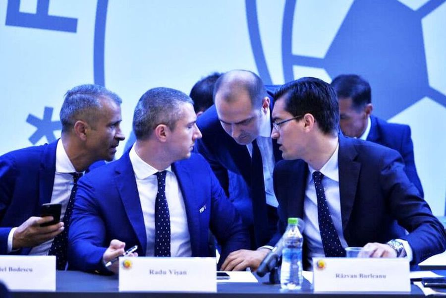 Răzvan Burleranu și acoliții lui Ajutorul divin