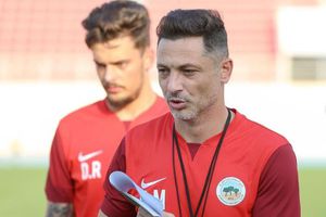 Cine e băiatul lui Mirel Rădoi, angajat de FCSB la 20 de ani: „Nu te întreabă unde e priza”