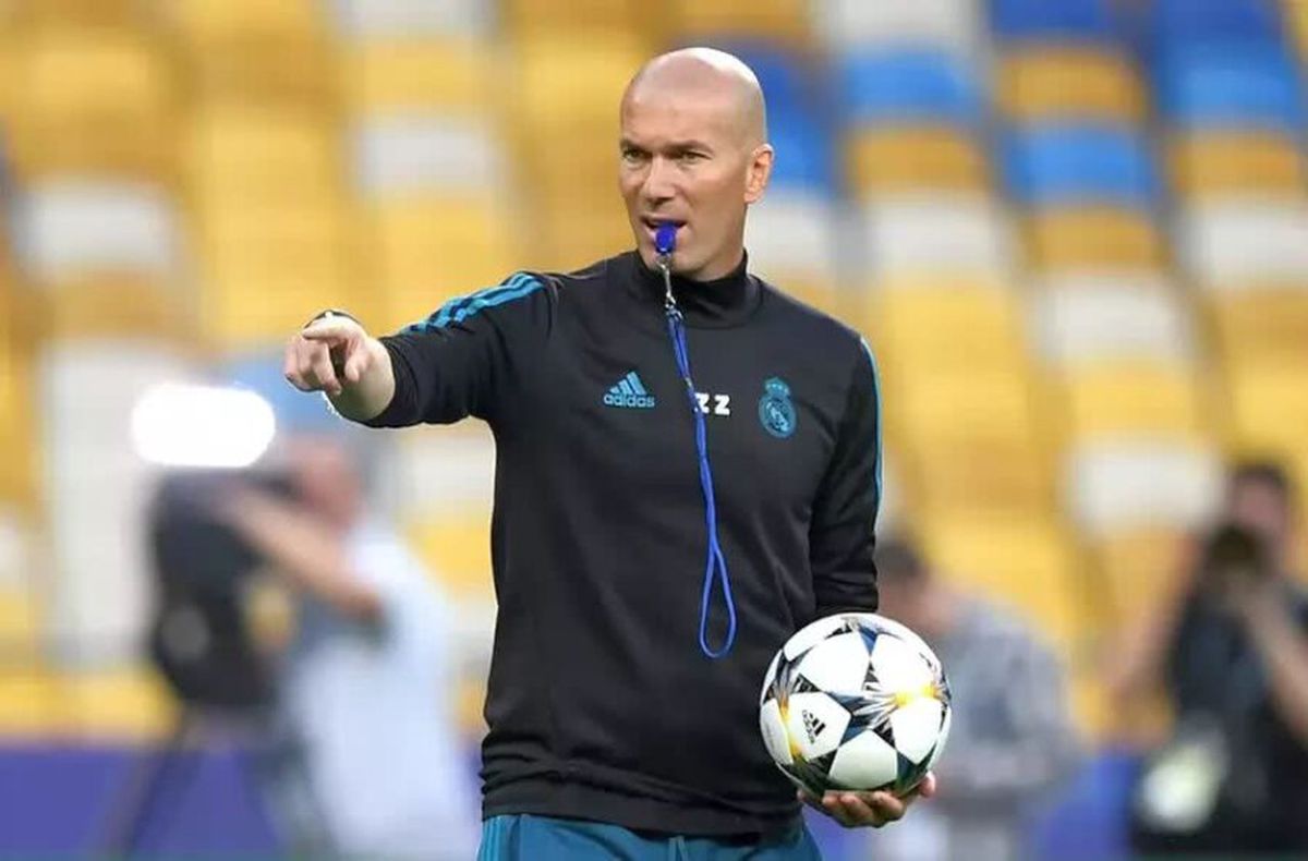 Imagini inedite cu Zinedine Zidane