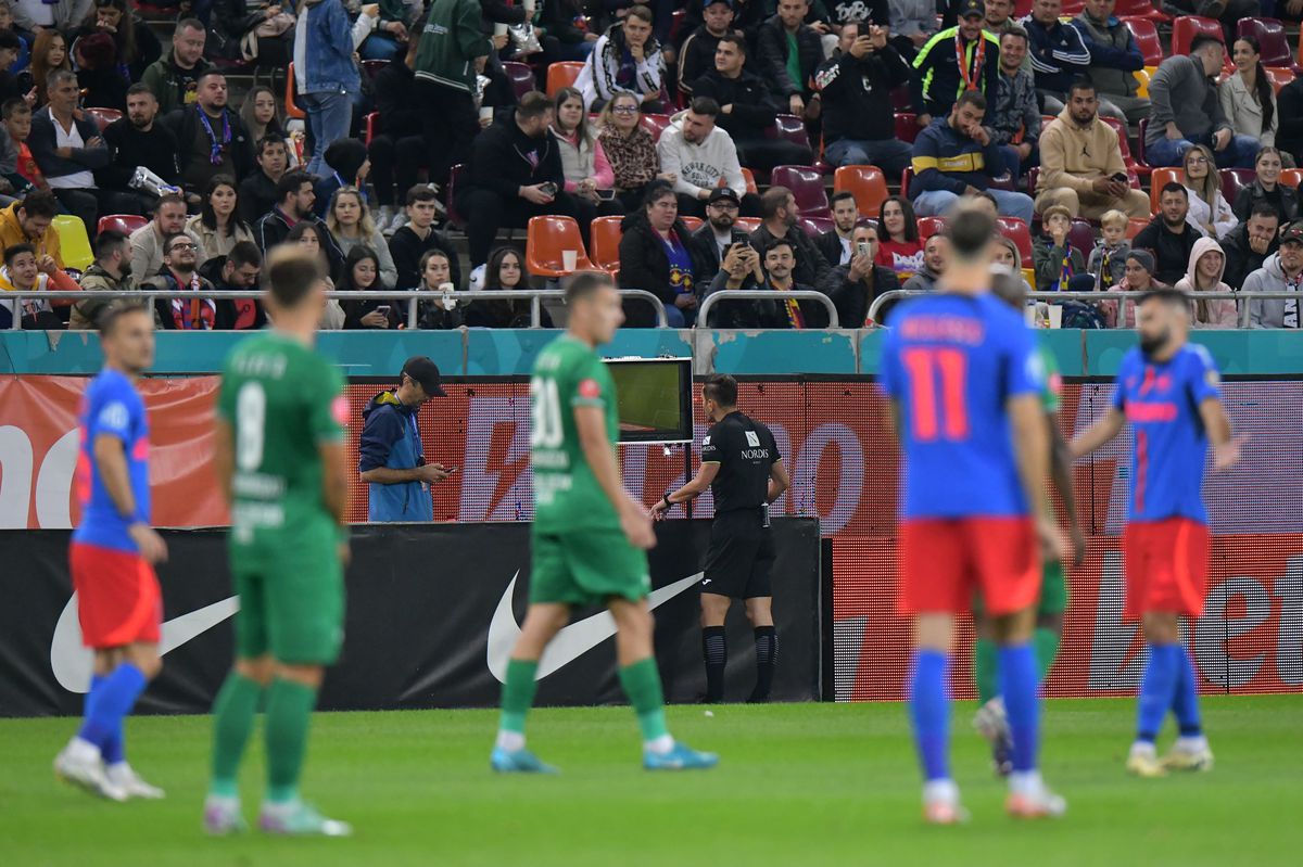 Nu a mai rezistat: Gigi Becali l-a scos de pe teren în minutul 28, la 0-1 cu Buzău!