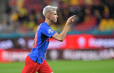 Tavi Popescu, MVP cu Gloria Buzău: „Nu cred că dacă mi-am vopsit părul nu știu să mai joc fotbal”