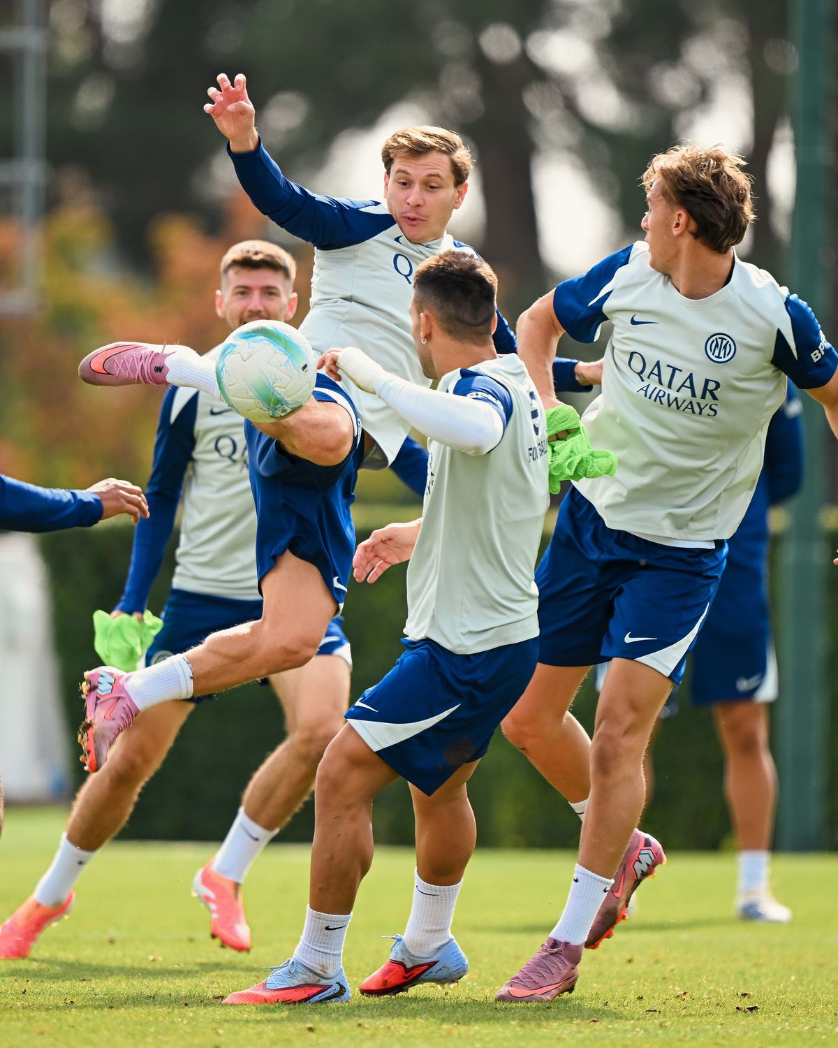 Imagini de la antrenamentele lui Chivu la Inter