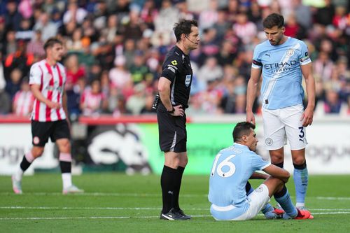 Rodri s-a accidentat în meciul lui Manchester City cu Brentford / Foto: Imago Images