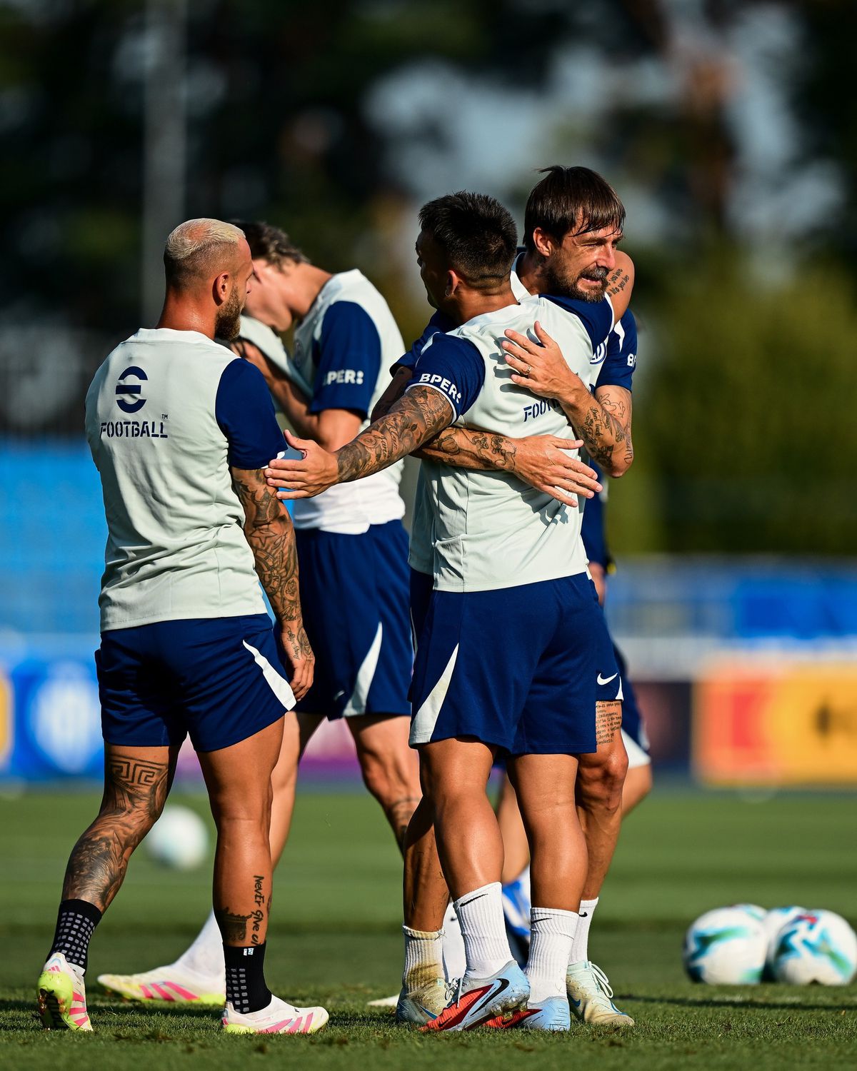 Imagini de la antrenamentele lui Chivu la Inter