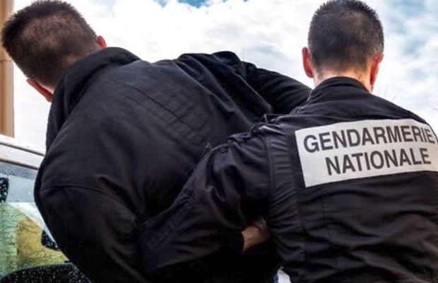 Fundașul de națională a fost atacat pe aeroport » De ce nu a depus plângere