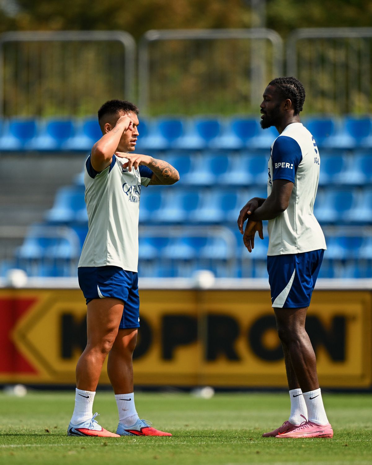 Imagini de la antrenamentele lui Chivu la Inter