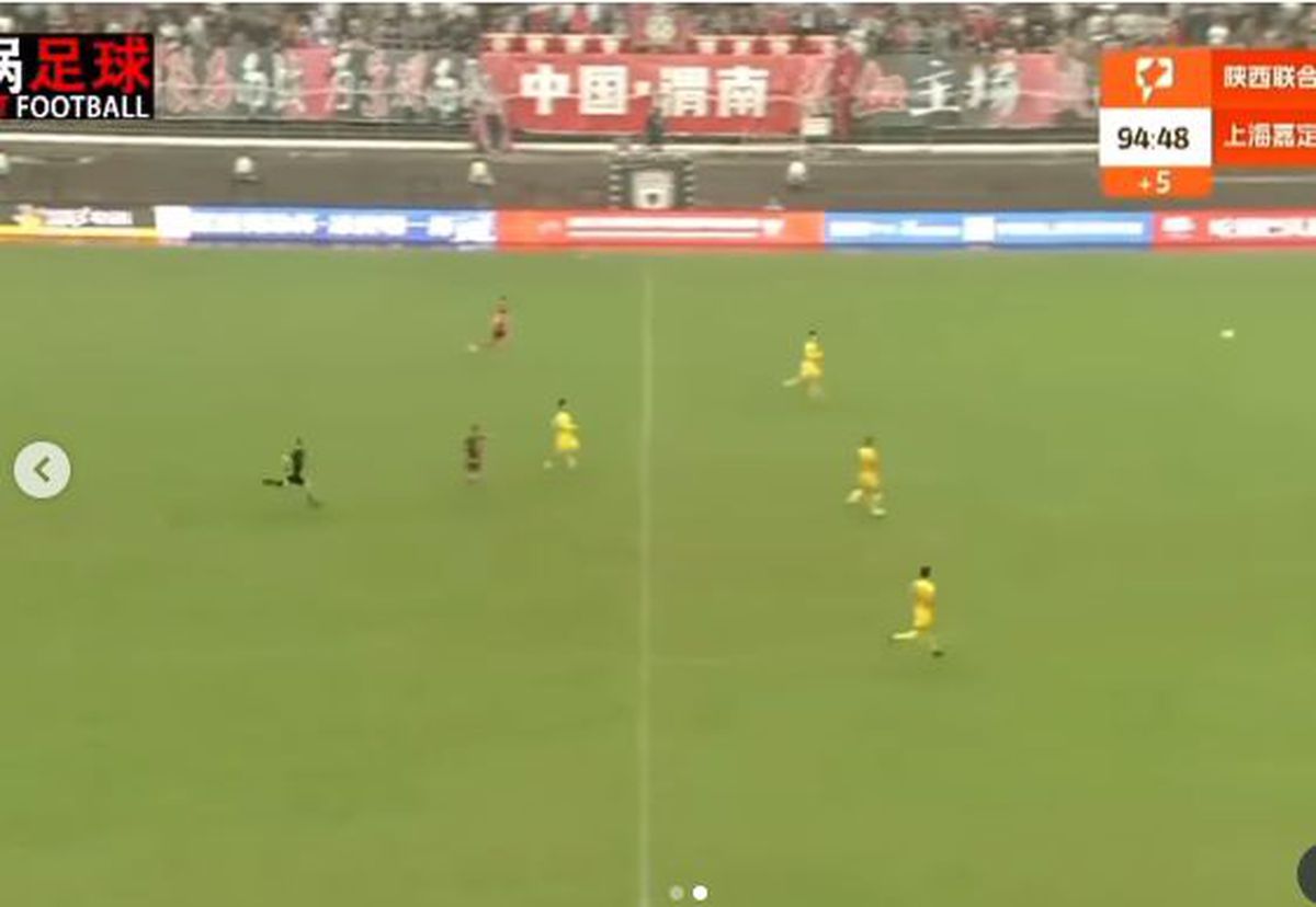 BOMBA lui Astrit Selmani! Ce „bijuterie”: GOL de la mijlocul terenului