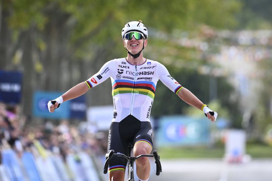 Summer McIntosh și Tadej Pogacar, cei mai buni sportivi din lume în 2025, conform L'Équipe