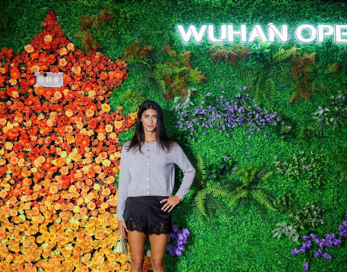 Apariții spectaculoase pentru Sorana Cîrstea, Emma Răducanu sau Iga Swiatek » Imagini de la petrecerea jucătoarelor în Wuhan