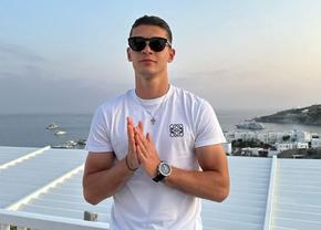 Internaționalul tricolor din Superliga care ar fi devenit pilot dacă nu se apuca de fotbal: „Visez să ajung în Premier League”