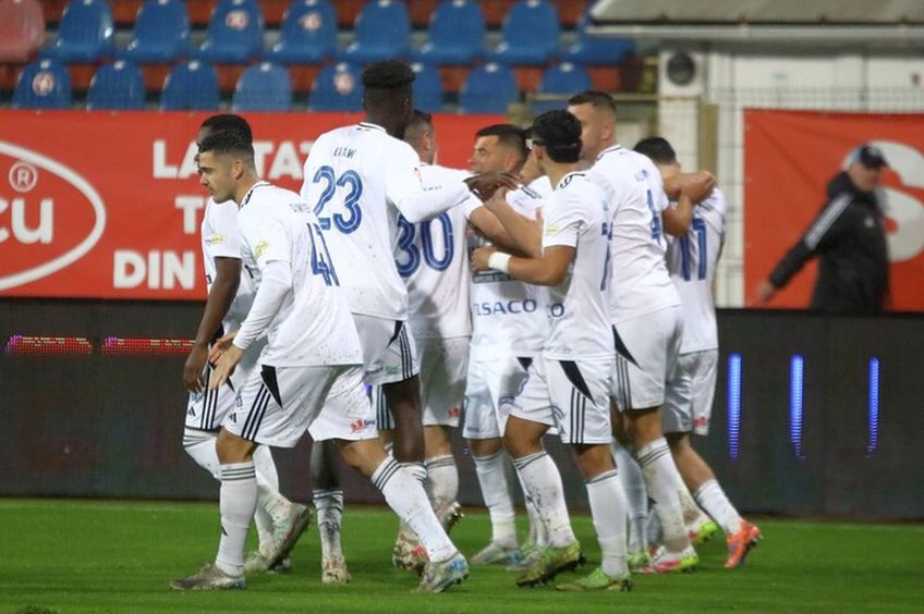 FC Botoșani - UTA Arad, © FOTO: Ionuț Tabultoc/SPORT PICTURES