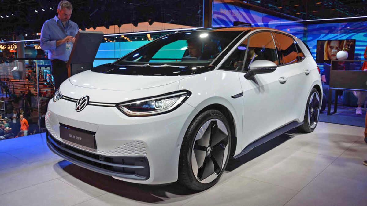 VIDEO&FOTO Volkswagen pornește asaltul pe piața mașinilor electrice: modelul pe care îl vrea accesibil pentru milioane de clienți!