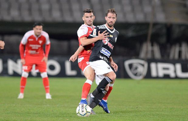LIGA 2 // FOTO U Cluj, remiză pe final cu UTA! FC Argeș a revenit de la 0-2 cu Reșița și a câștigat spectaculos