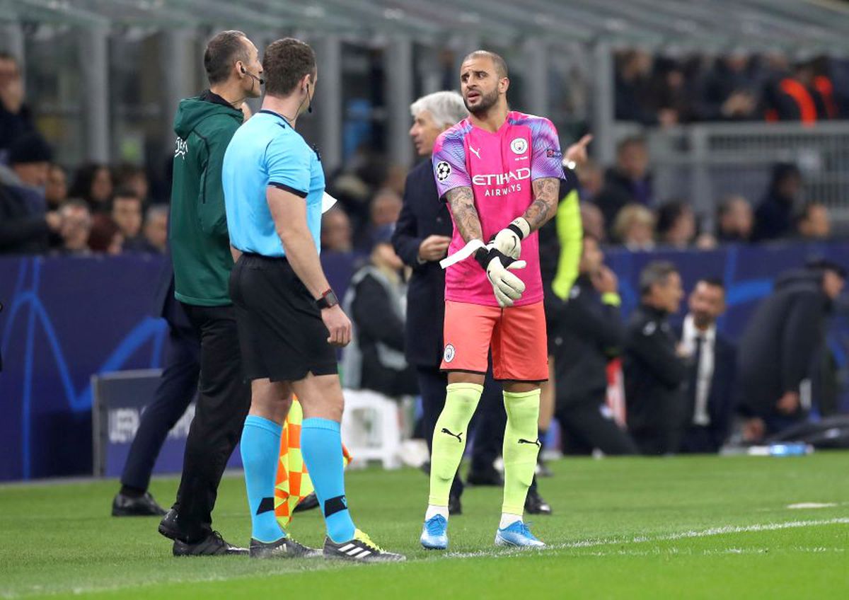 ATALANTA - MANCHESTER CITY 1-1 // FOTO Guardiola a terminat meciul cu un jucător de câmp în poartă: cum au ajuns mănușile în mâinile lui Walker și cum s-a descurcat fundașul