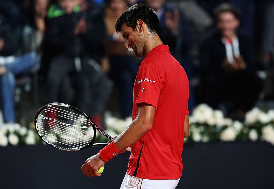 Tsitsipas îi ia la rost pe Djokovic și alți grei din circuit: „Se dau vegani, dar continuă să joace cu racordaj din intestine. Este echivalentul a 8 animale moarte!”