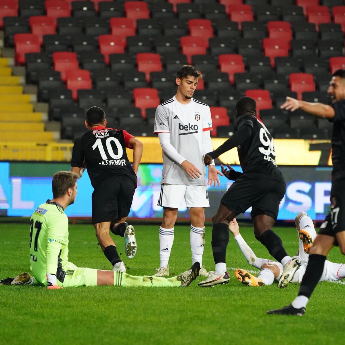 Gaziantep - Beșiktaș, 06. 11. 2020