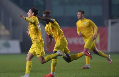 Petrolul - Aerostar Bacău: ”Lupii” vor să ”zboare” pe primele locuri! Pariu special pentru meciul zilei din Liga a 2-a