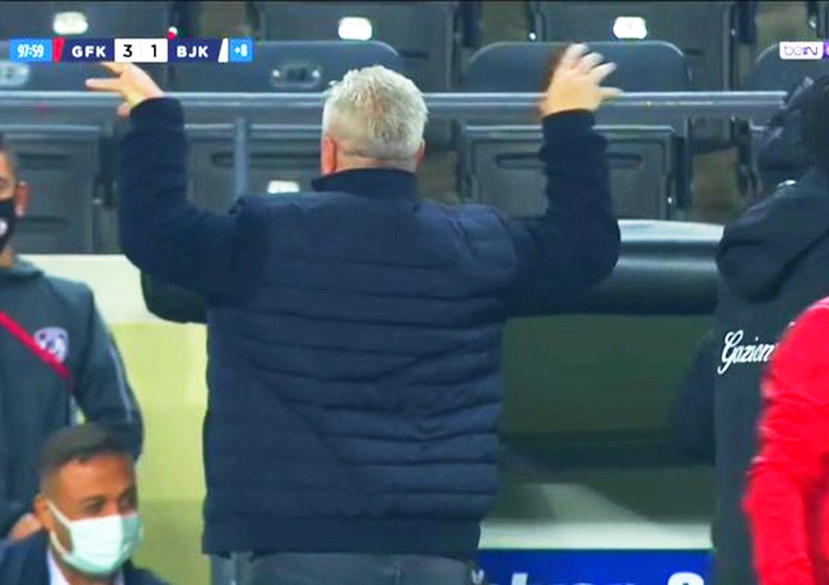 VIDEO+FOTO Marius Șumudică, gest sfidător la adresa lui Beșiktaș » Ultrașii „vulturilor” nu vor uita curând