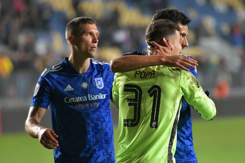 FCU Craiova și Sepsi au remizat, scor 1-1, în etapa #15 din Liga 1. Robert Popa (18 ani), portarul oltenilor, a vorbit la final despre schimbarea de la nivelul băncii tehnice