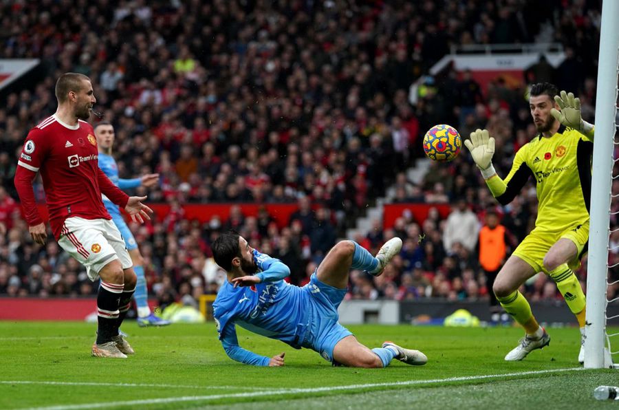Shaw și De Gea, extrem de pasivi la golul doi reușit de Bernardo Silva Reacție violentă după United - City: „L-aș lua de guler pe Solskjaer! Cine mă contrazice e nebun!”