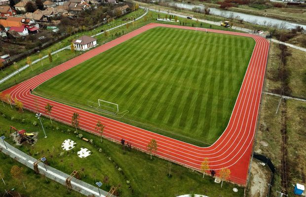 Se întâmplă în România » Gafă de 120.000 de euro la un stadion din România! Primarul se laudă pe Facebook