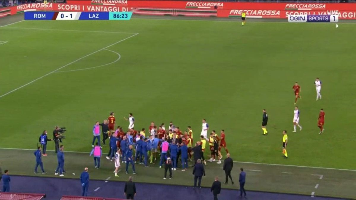 Ștefan Radu, protagonist în scandalul din AS Roma - Lazio! Gestul care a declanșat o încăierare generală