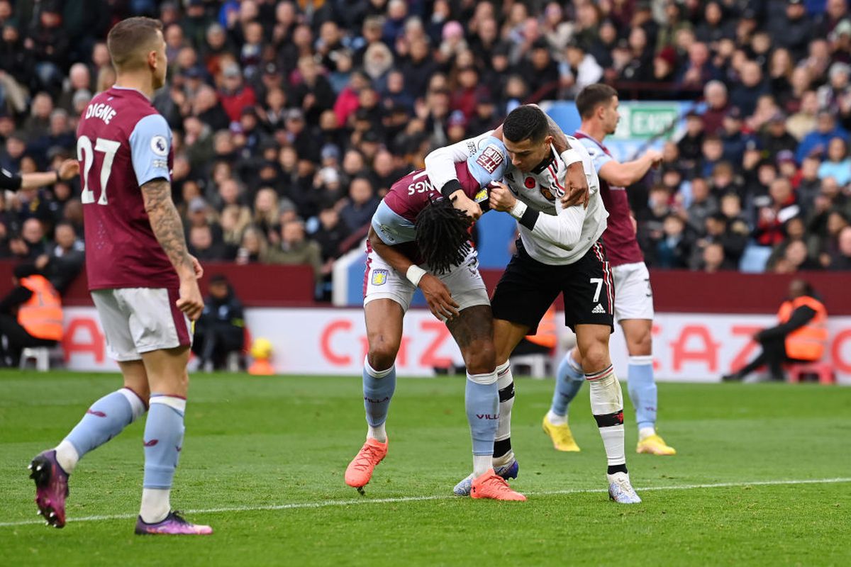 Aston Villa - Manchester United