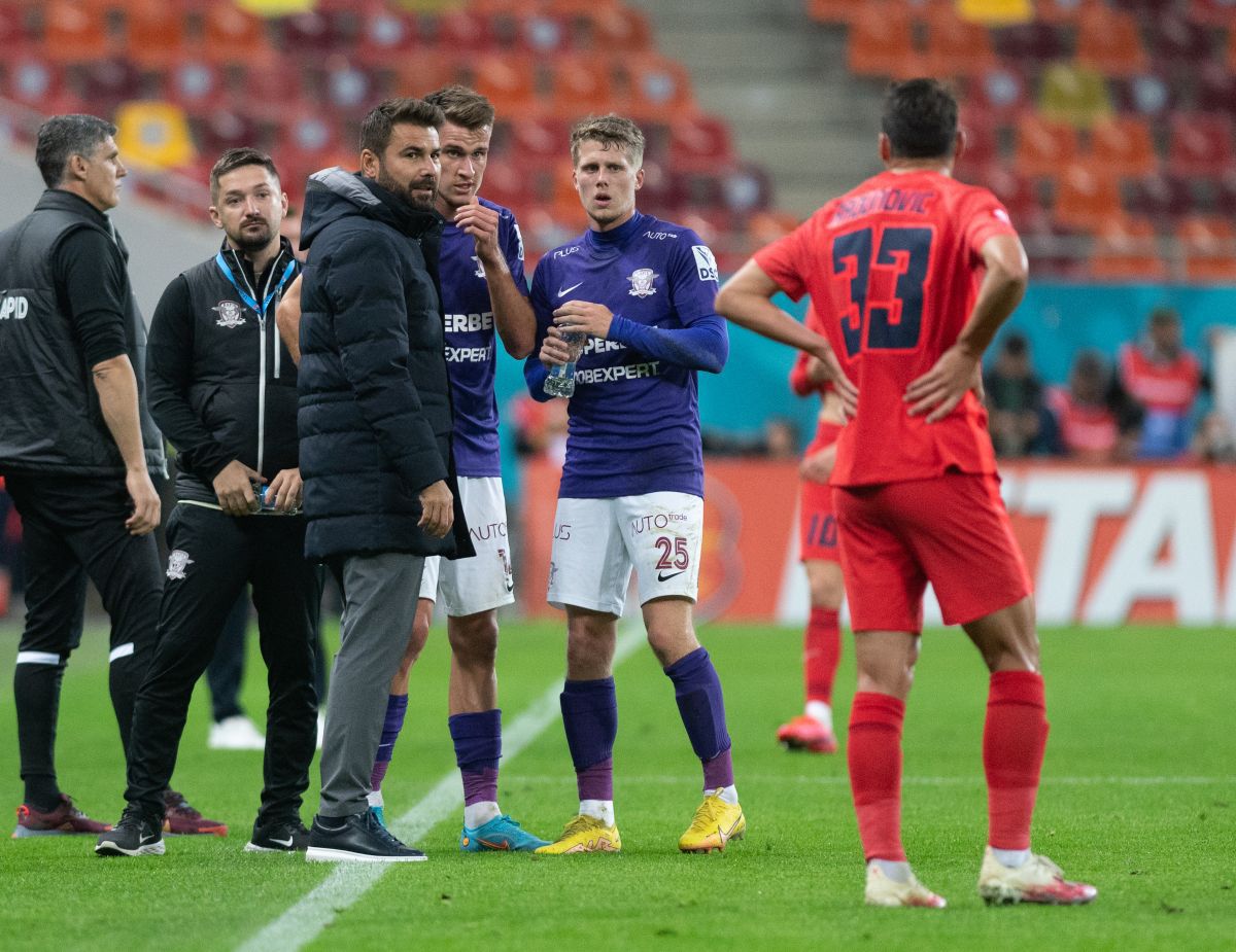 Csaba Asztalos a fost pe stadion la FCSB - Rapid și e consternat de rasismul din tribune » Propune măsuri dure: „Meciurile să se joace fără spectatori, altă soluție nu există!”