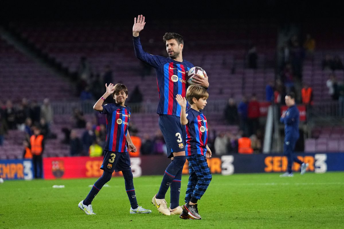Gerard Pique, în lacrimi după ultimul meci pentru Barcelona