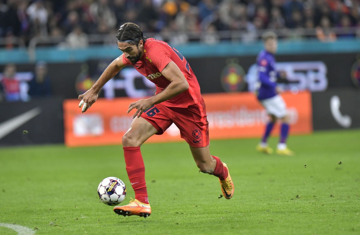 Viorel Moldovan sancționează „boemia” Rapidului: „Jucătorii au intrat pe vârful degetelor! Mijlocul are o problemă, nu e creativ” + Supărat pe decizia FCSB: „De ce nu urcă fanii pe acoperiș?!”