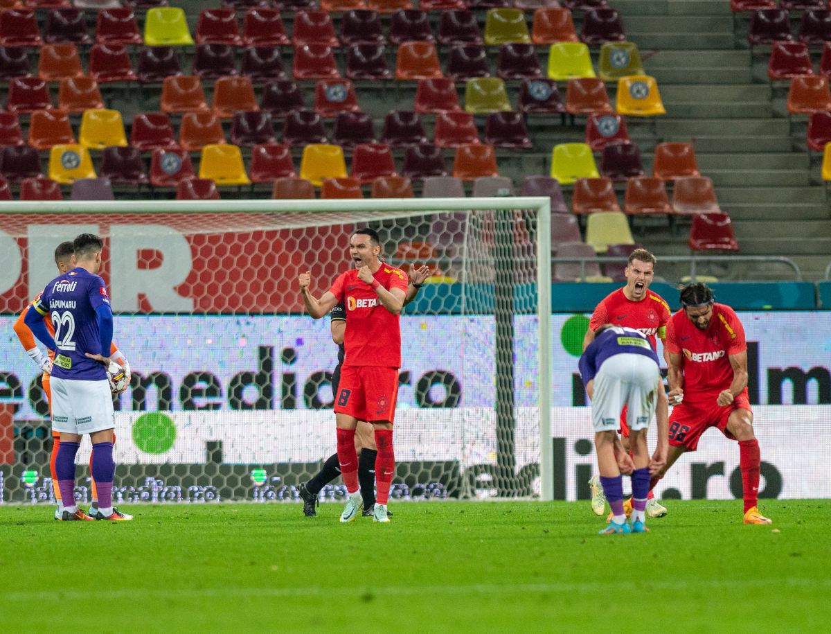 Mihai Stoica îi atacă pe fanii Rapidului după derby-ul cu FCSB: „Un gest dezgustător” » Ce mesaj a avut pentru Tavi Popescu