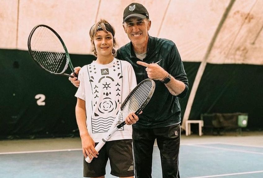 Luca Marc (12 ani), fiul fostului portar dinamovist Traian Marc și nepotul fostului tenisman Traian Marcu, este unul dintre cei mai promomițători juniori ai tenisului românesc.