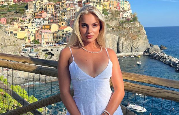 Cea mai frumoasă fotbalistă din lume, criticată dintr-un motiv incredibil: „Mai are de învățat”