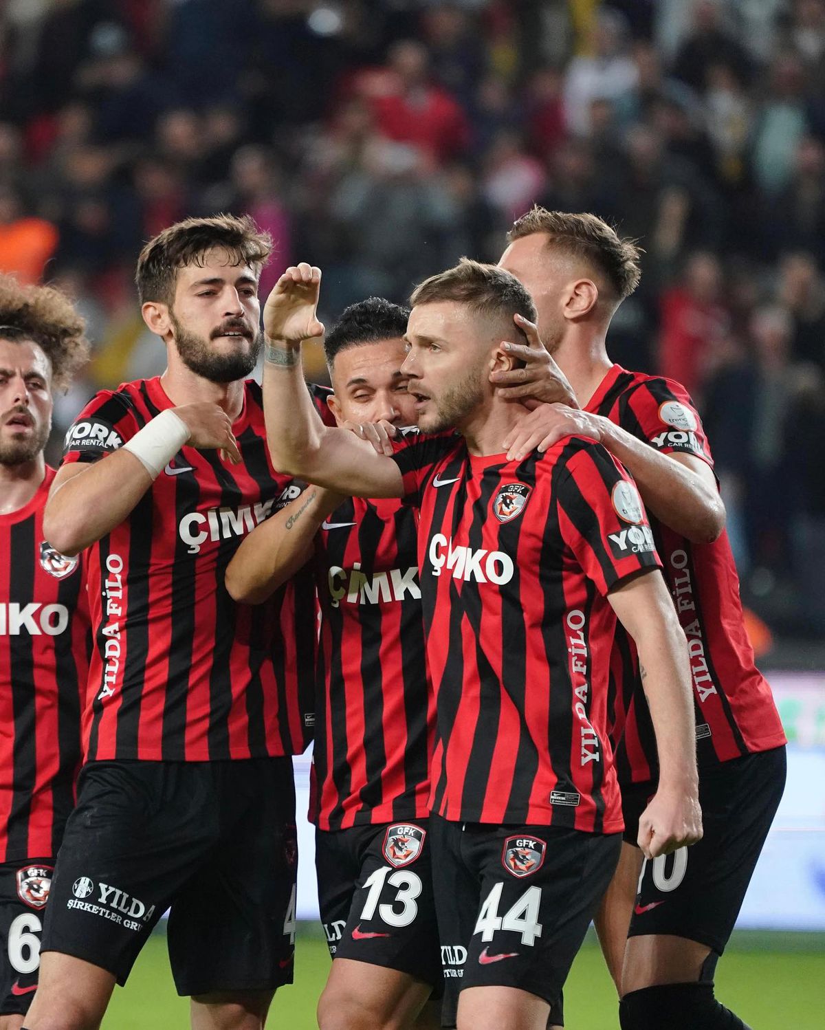 Victorie crucială obținută de Marius Șumudică în Turcia » Gaziantep s-a impus în fața lui Rizespor grație golurilor marcate de doi români