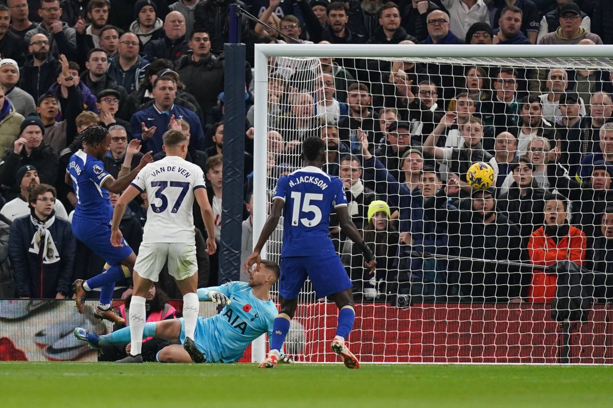 Managerul lui Tottenham, după 1-4 cu Chelsea și 9 intervenții VAR: „Arbitrii nu mai au nicio autoritate”